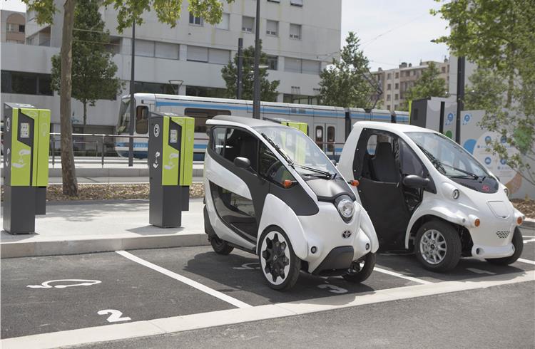 Toyota EVs to plug into ‘smart city’ public transport scheme in France