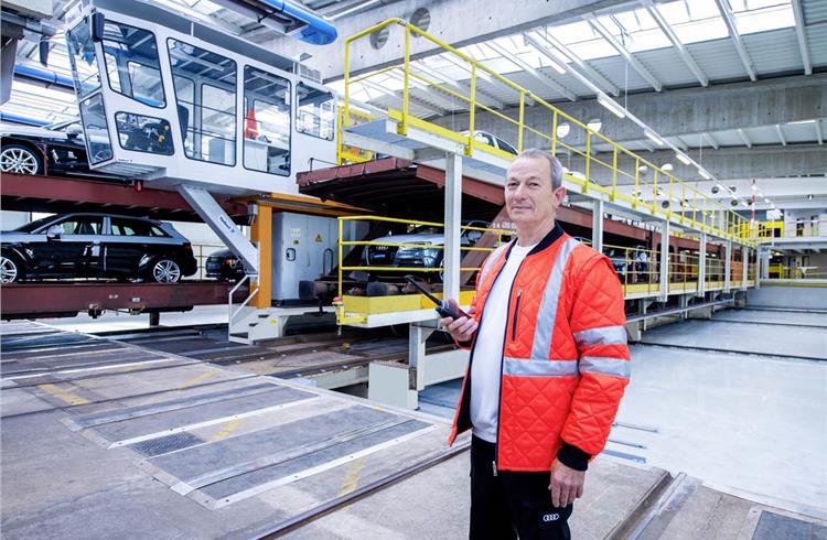Audi Logistics celebrates 30 years of the car loading platform