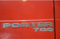 Porter 700 has a payload capacity of 700kg.