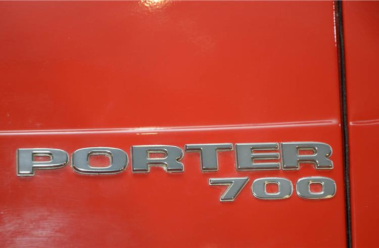 Porter 700 has a payload capacity of 700kg.