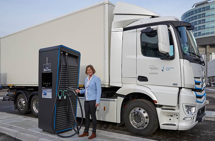 Gesa Reimelt, Head of E-Mobility Group Daimler Trucks & Buses in front of an eActros
