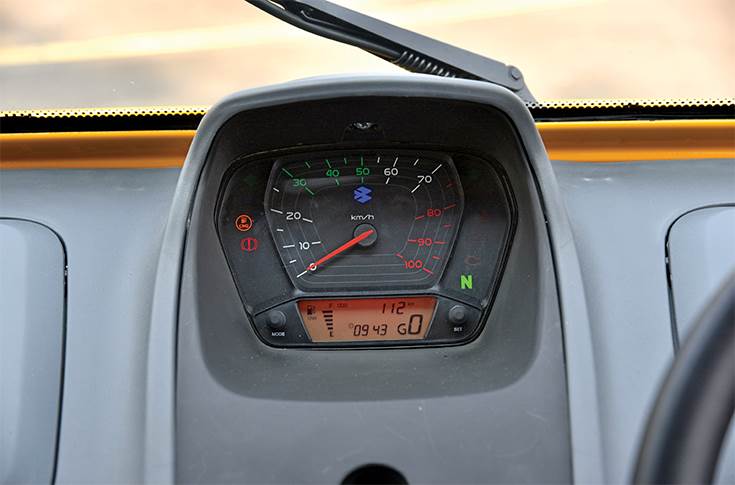 Digital Instrument Gauge and console in Bajaj Qute