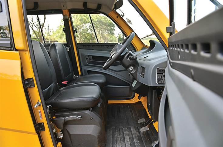 seating in Bajaj Qute