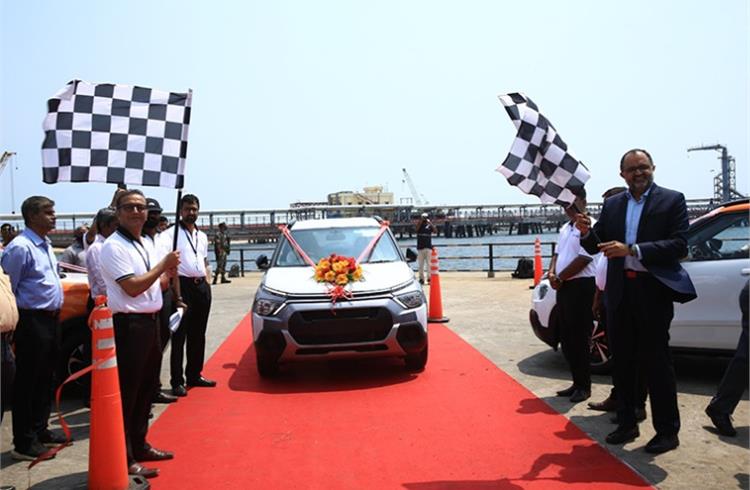 The flag-off of the made-in-India Citroen C3 was conducted by Ghanshyam Sable, SCM India Head, Stellantis India and Sunil Paliwal IAS, CMD, Kamarajar Port.