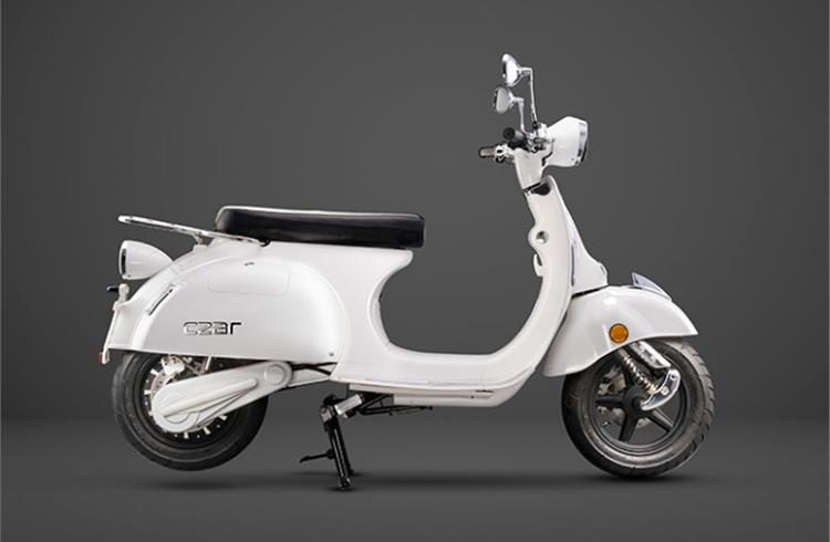 The Czar, which also has a top speed of 85kph, is priced at Rs 216,000 and goes up to 150km on a full charge on the lithium-ion 72V and 42Ah battery along with a 4000W capacity motor.