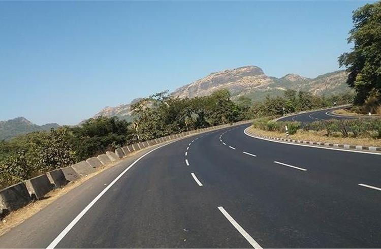 India;'s cities are being linked by new roads