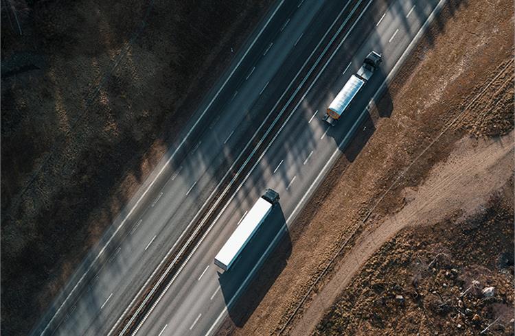 Distance Alert, the latest addition to Volvo Trucks’ driver support system Collision Warning with Emergency Brake, is intended for use at speeds over 60 kph