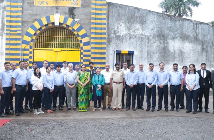 Sarika Minda, chairperson, Spark Minda Foundation with other dignitaries outside the Yerawada jail.