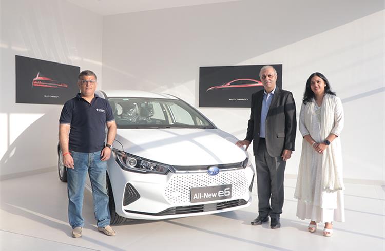 L-R: Rajiv Vohra, Director of Group Landmark; Sanjay Gopalakrishnan, Senior Vice-President, BYD India and Garima Misra, Managing Director of Group Landmark.