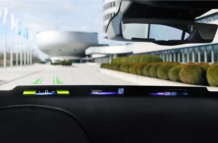 BMW’s full-windscreen HUD to see production in 2025