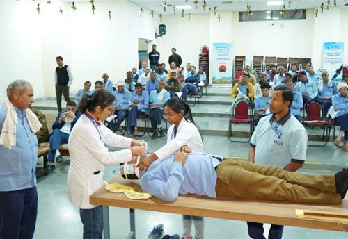 Maruti Suzuki trains 8,500 commercial drivers in road safety with AIIMS and IRF