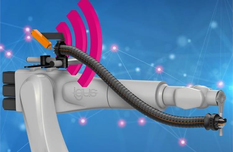 Igus’ monitoring system for robot e-chains reduces downtime