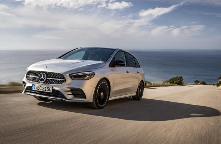 Mercedes-Benz sells 152,690 cars globally in February, down 6.7%