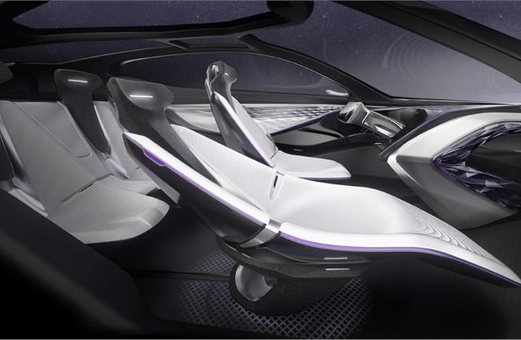The Futuron’s interior reflects its Level 4 autonomous driving nature, with surfaces flowing uninterrupted from the dashboard and through the door panels. 