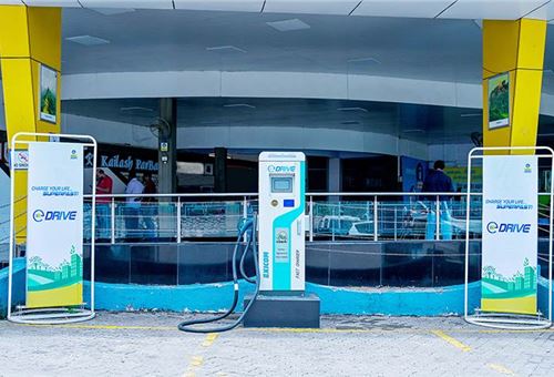 MoHI sanctions Rs 800 crore to OMCs to set up 7,432 fast charging stations