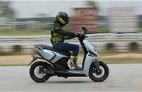 The claimed top speed is 98kph or 105kph, depending on the tyre choice. The electric scooter has four riding modes – Eco, Ride, Dash and Sonic.