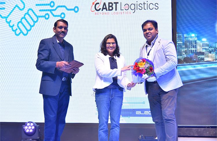 Suman Mishra, Chief Executive, Mahindra Electric Mobility  with S Sridhar, Director - EV, CABT Logistics