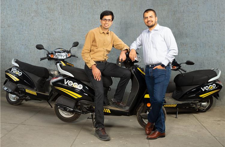 Anand Ayyadurai, founder and CEO, Vogo and Bhavish Aggarwal, co-founder and CEO, Ola.