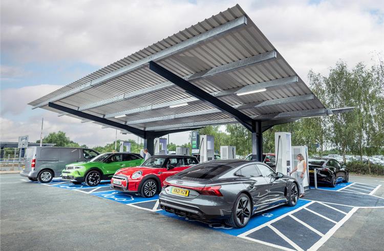 In the UK, the Monks Cross HyperHub in York fields four ABB 175kW ultra-rapid chargers and four 50kW chargers as well as 30 7kW chargers in an adjacent area.