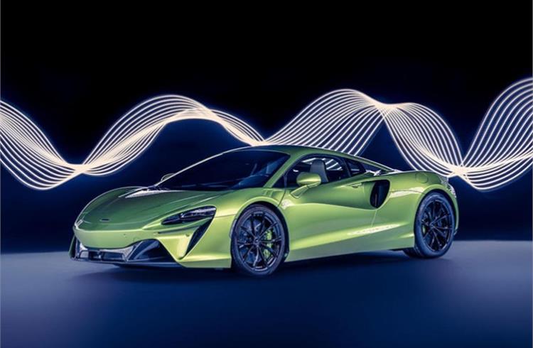 Here's What Happens When You Crash a $1 Million Supercar – Robb Report