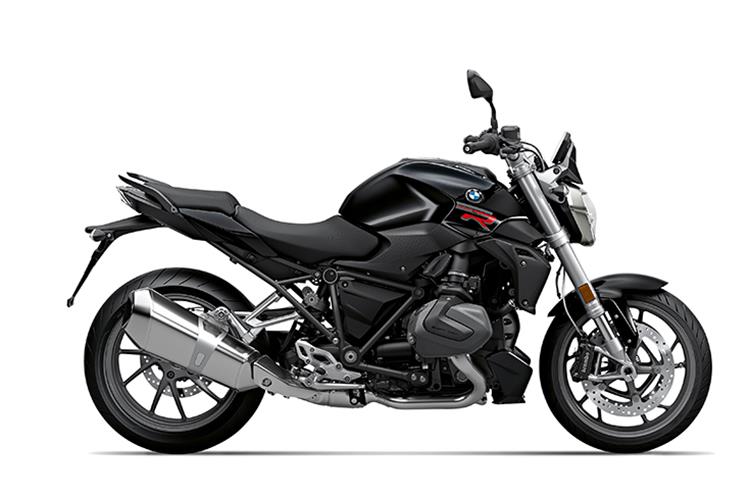 The new R 1250 R, priced at Rs 15.95 lakh, is clad in a black storm metallic shade that covers many details including the front-wheel cover, front spoiler, tank side trim and rear side panels.