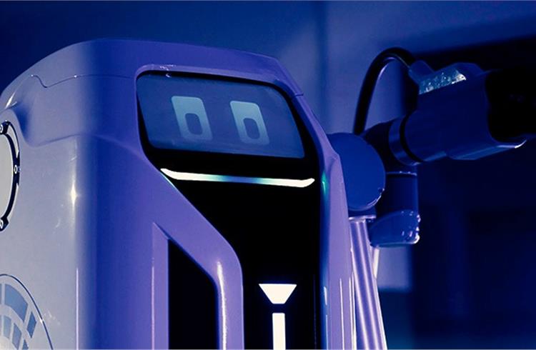 Volkswagen reveals prototype of fully autonomous mobile charging robot