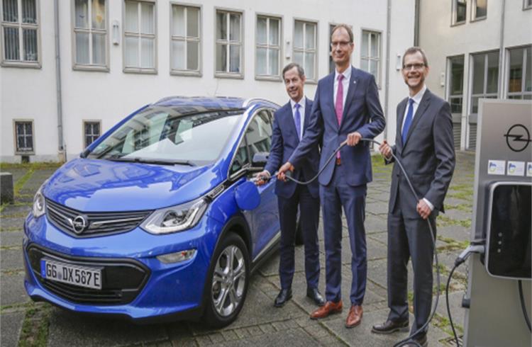 Germany’s Russelsheim to install 1,300 EV charging stations
