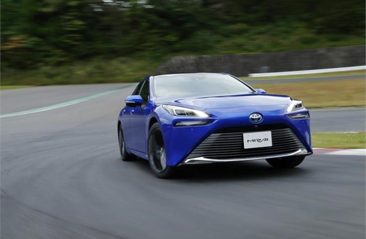This is the second generation of Toyota’s ground-breaking, zero emission hydrogen fuel cell electric sedan.