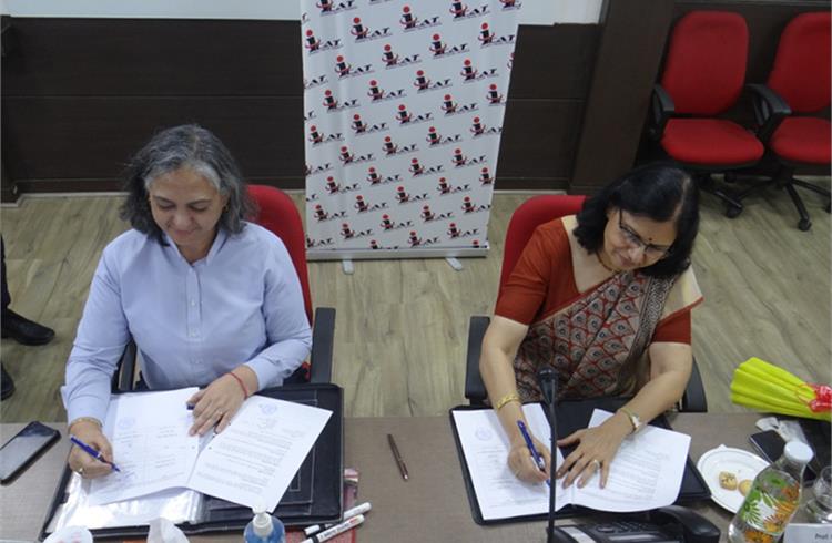 Mrs Pamela Tikku, Officiating Director, ICAT, and Prof Nupur Prakash, Vice-Chancellor, NCU, at the MoU signing.