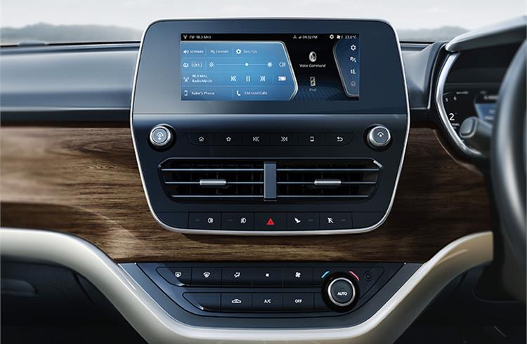 Range-topping Harrier XZ gets 8.8-inch touchscreen infotainment system with Apple CarPlay and Android Auto.