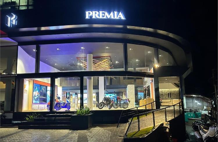 Hero MotoCorp inaugurates first premium dealership, Hero Premia, in Calicut 