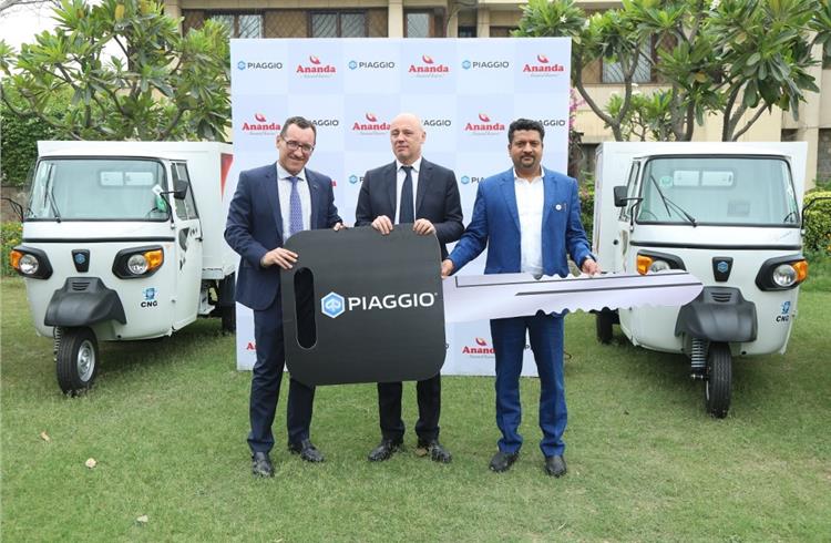 L-R: Diego Graffi. MD and CEO Piaggio India handing over keys of special purpose vehicles to Mr. Dixit, CMD, Ananda Diary. Also seen Alessandro De Masi (Centre) from the Embassy of Italy in India.