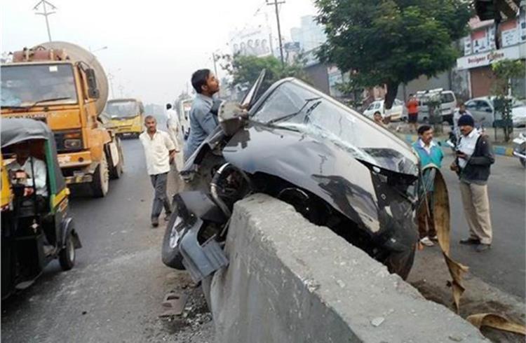 In 2019, India saw a total of 449,002 vehicle-related road crashes, leading to 151,113 fatalities and 451,361 injured.