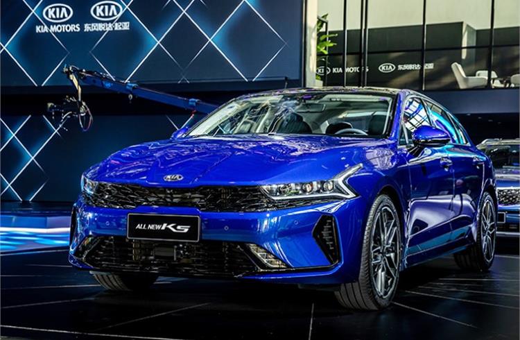 Dongfeng Yueda Kia Motors (DYK) has kicked off a new era for the brand with the Chinese-market debut of the new Kia K5 and Kia Carnival at Auto China 2020 in Beijing.