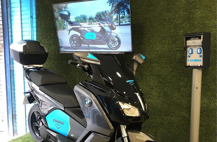 BMW Motorrad partners Cooltra to offer rental electric maxi scooter in Barcelona