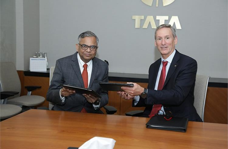 N Chandrasekaran, Chairman, Tata Sons and Tom Linebarger at the MoU signing ceremony at Tata Sons’ HQ, Bombay House, in Mumbai.