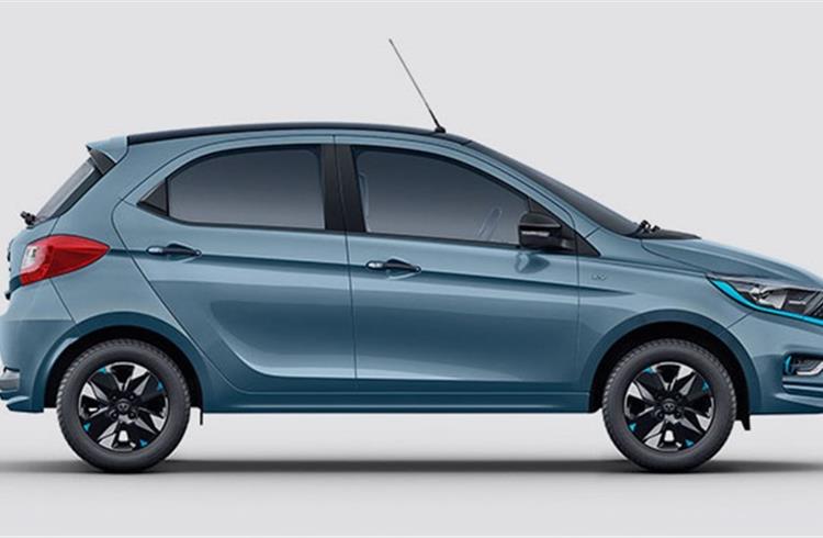 Tata’s first electric hatchback gets rain-sensing wipers, auto headlamps, electric ORVMs with auto fold, push-button start / stop and also a puncture repair kit.