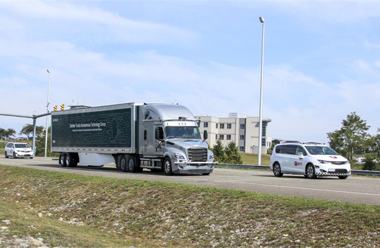 Daimler begins testing Level 4 automated trucks on public roads in the US