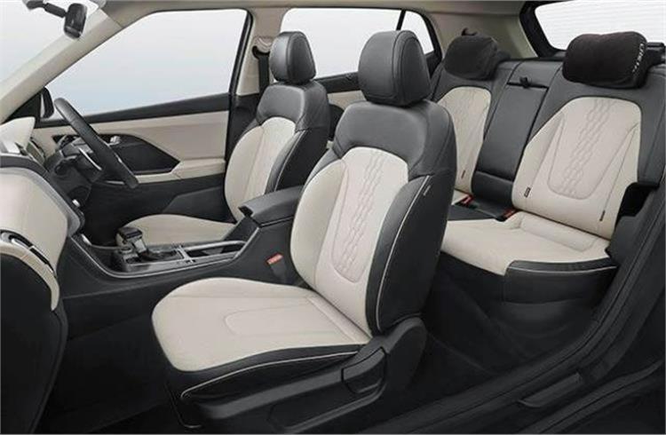 Creta cabin is a comfortable one and the seats are large, supportive, and very well cushioned.