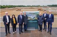 Ceremonial start of construction for the cell factory in Salzgitter. L-R: Frank Blome, CEO PowerCo; Daniela Cavallo, Chairwoman of the Group Works Council Volkswagen AG; Stephan Weil, Prime Minister of Lower Saxony; Herbert Diess, Chairman, Volkswagen AG; Olaf Scholz, German Chancellor; Thomas Schmall, Member of the Volkswagen AG Board of Management for Technology and Chairman of the Board of Management at Volkswagen Group Components, Hans Dieter Pötsch, Chairman of the supervisory Board of Volkswagen AG.
