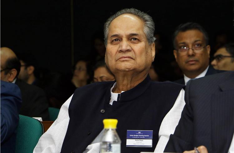 Rahul Bajaj cremated with full state honours