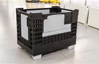 Instead of pallet cages made of steel, BMW Group will use folding large load carriers made from over 90 percent recycled material. When they are empty, they can be folded up, making them easier to transport.