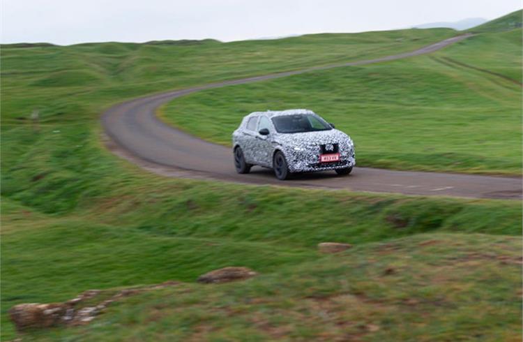 New 2021 Nissan Qashqai breaks cover