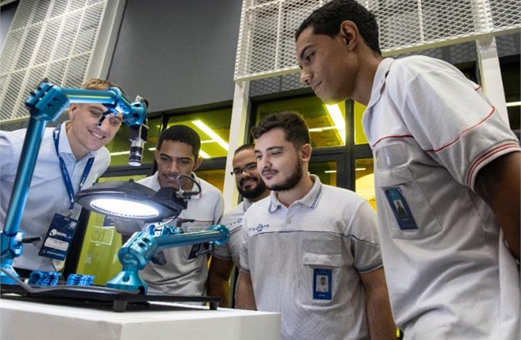 Eighth annual event held in Betim, Brazil, saw 99 solutions demonstrated by 64 suppliers and startups to tackle 35 Stellantis plant challenges. 