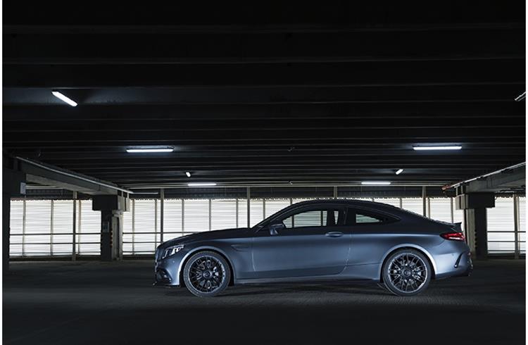Powered by a four-litre V8 biturbo engine that produces 476hp, C 63 Coupe goes from 0-100km/h in just four seconds.