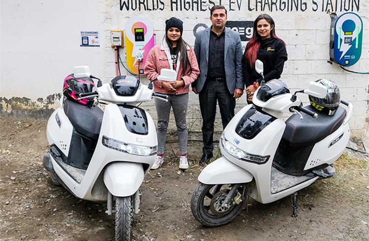 L-R: Mahender Pratap Singh, SDM Kaza, inaugurated the EV charging unit, along with Pratiksha Das and Maanvi Rawlley who rode TVS iQube e-scooters from Manali to Kaza.