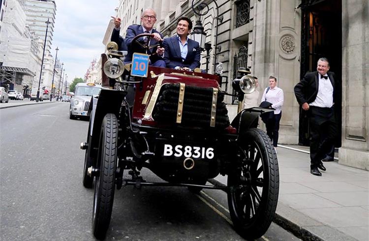 Sachin Tendulkar drives a 119-year-old Daimler in London