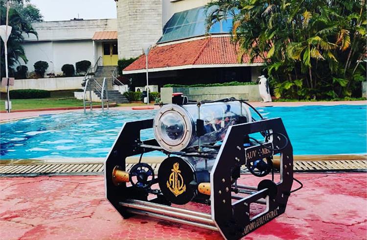 Mahindra Ecole Centrale showcases autonomous underwater vehicle