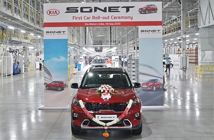 On September 18, 2020, Kia India launched its Sonet compact SUV which is seeing a strong market response. In just 3 months, till end-November, Sonet sales were 32,404 units.
