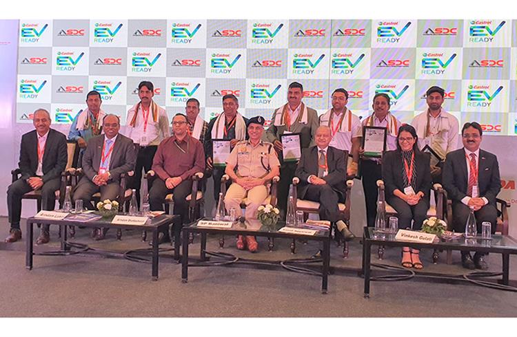 Castrol India held its first EV-readiness training program from September 13-16 in New Delhi, covering over 100 car and bike mechanics, who received certification from ASDC.